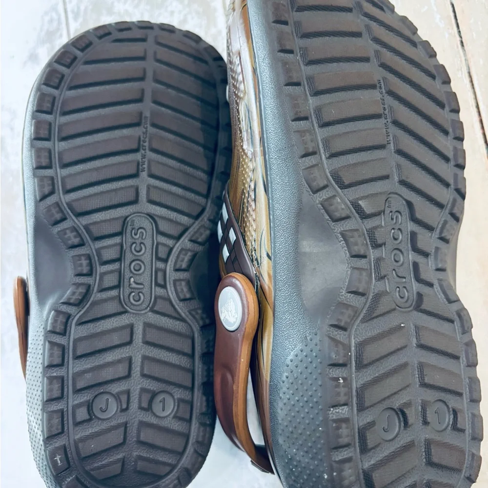 Crocs Classic lined Chewbacca Star Wars clogs - Picture 6 of 8